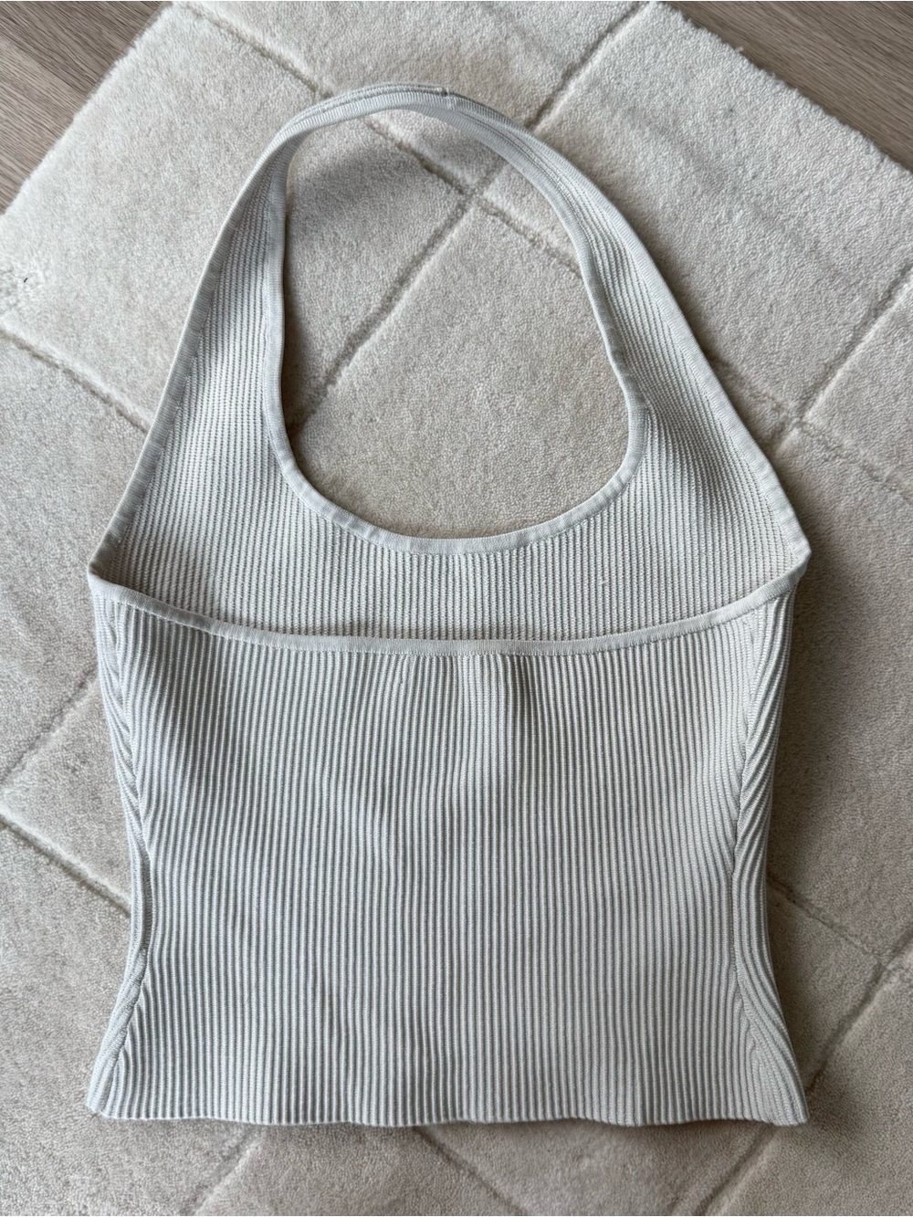 Aritzia Sculpt Ribbed Halter top - size M - Picture 2 of 4